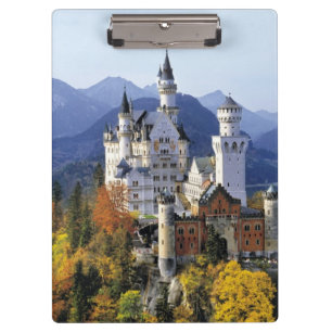 Das märchenhafte Neuschwanstein ist eines von drei Klemmbrett
