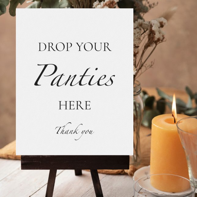 Das Minimalistische Brautparty des Panty Game Sign Poster (Von Creator hochgeladen)