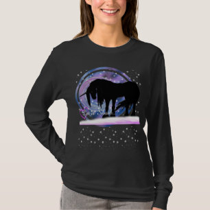 Das mystische Schwarze Einhorn (Lass es schneien) T-Shirt
