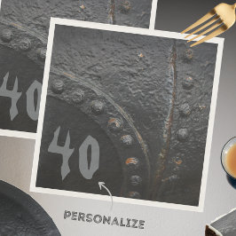 Das Party eines Mannes mit schwarzem Industriestan Serviette