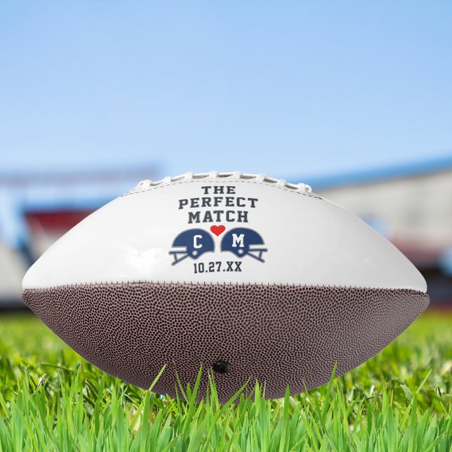 Das perfekte Match-Fußball-Hochzeitmonogramm Football (Von Creator hochgeladen)