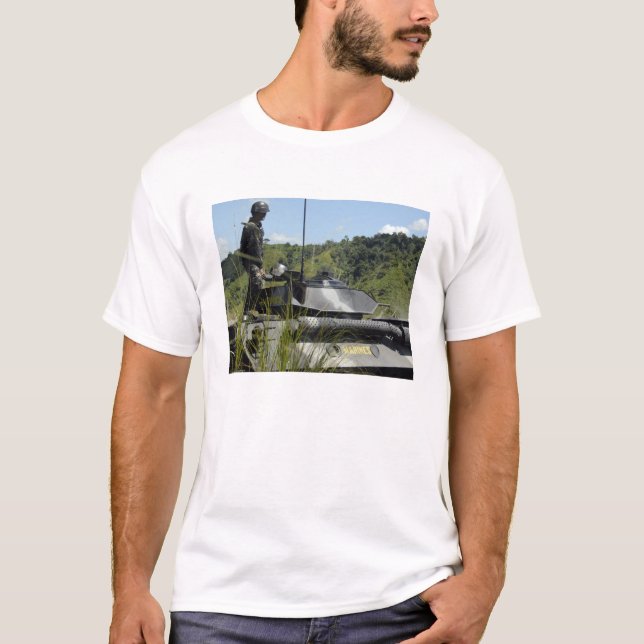 Das philippinische Team für die Anlandung der Mari T-Shirt (Vorderseite)