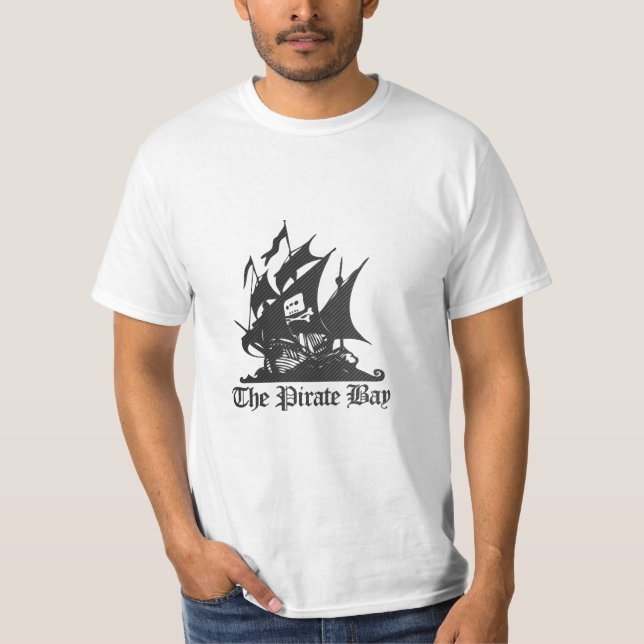 Das Piraten-Bucht-Kohlenstoff-Faser-Logo T-Shirt (Vorderseite)