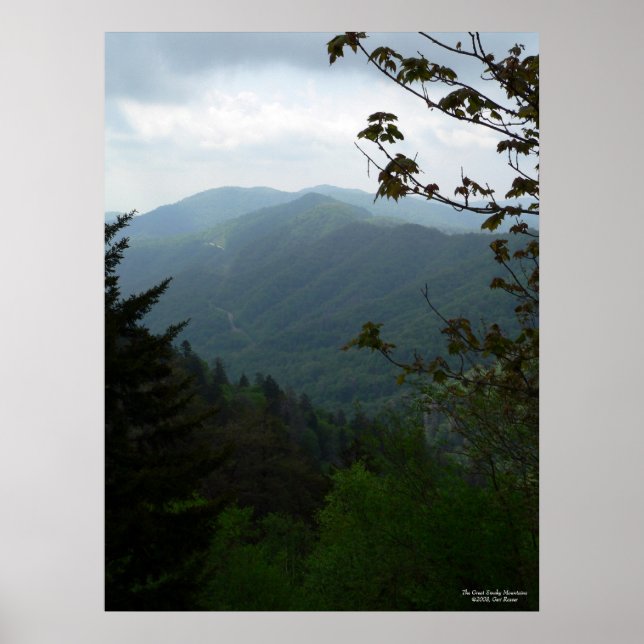 Das Poster der Großen rauchten Berge (Vorne)