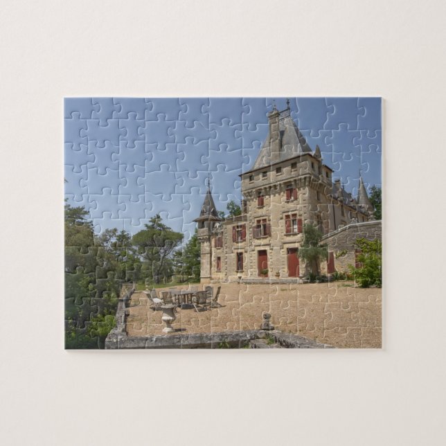Das prächtige Chateau de Pressac und der Garten (Horizontal)