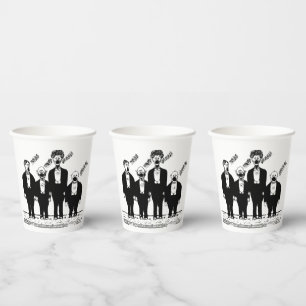 Das Quartett, singend Pappbecher