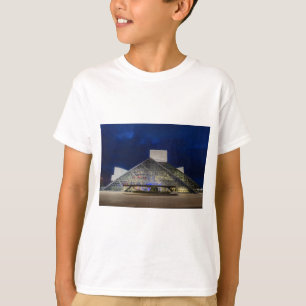 Das Rock-and-RollHall of Fame an der Dämmerung T-Shirt