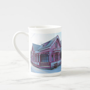 Das Rosa Haus im Schnee - Martha's Vineyard Prozellantasse