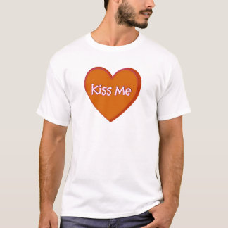 Das rote Süßigkeits-Herz küssen mich weißer T - T-Shirt
