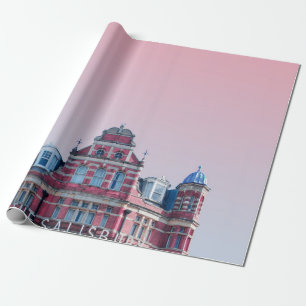 DAS SALISBURY-GEBÄUDE UNTER PINKSKIEN GESCHENKPAPIER