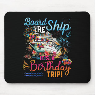Das Schiff ist ein Familienausflugsschiff Mousepad