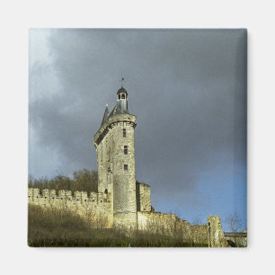Das Schloss Chinon liegt auf einem Hügel Magnet