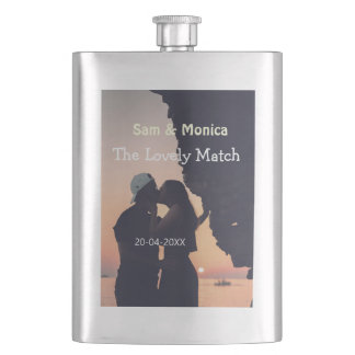 das schöne Match-Paar Hochzeitsname Datum einfach Flachmann