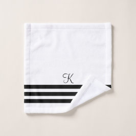 Das Schwarz-Weiß-Hotel bietet eine individuell ges Badhandtuch Set