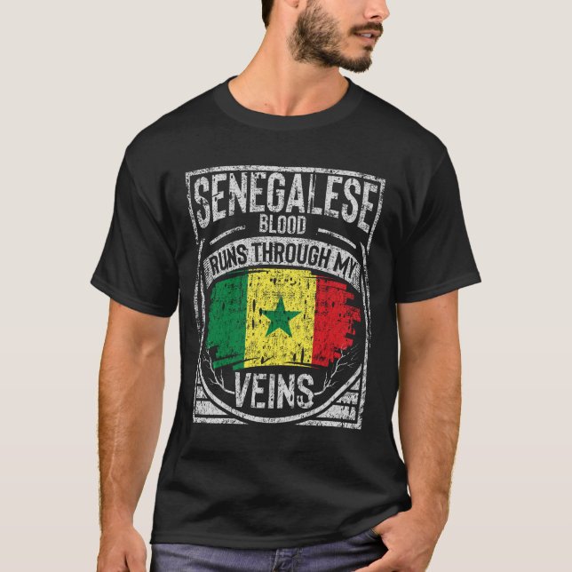 Das senegalesische Blut fließt durch meine Venen T-Shirt (Vorderseite)