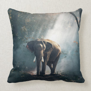 Das Sitzungs-asiatischer Elefant-Wurfs-Kissen Kissen