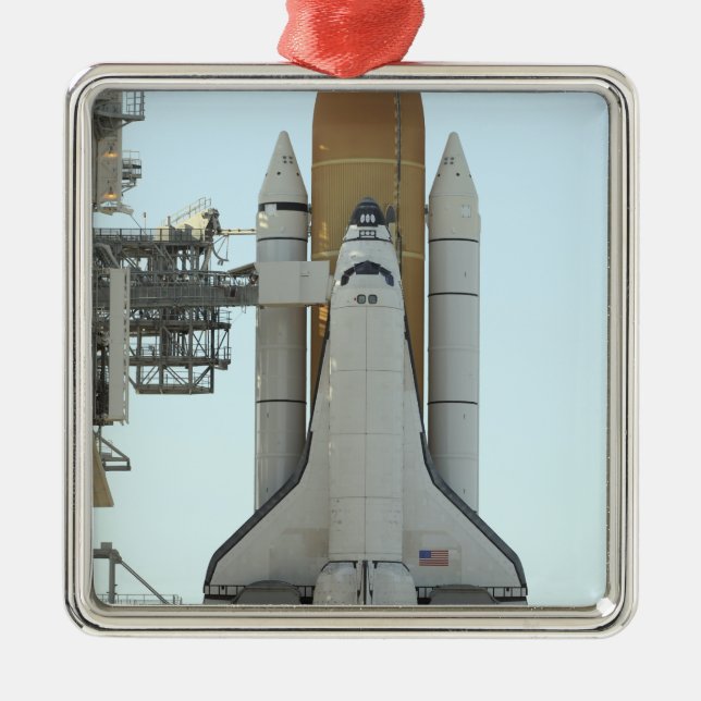 Das Space Shuttle Atlantis befindet sich auf dem L Ornament Aus Metall (Vorne)