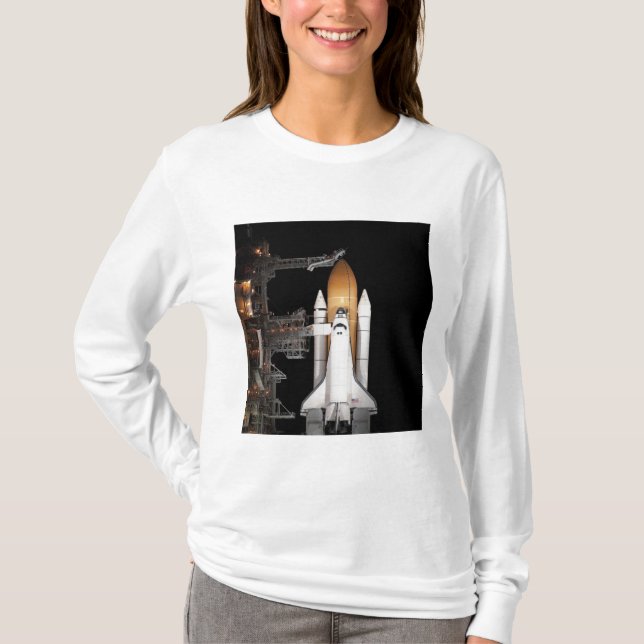 Das Space Shuttle Atlantis steht bereit T-Shirt (Vorderseite)