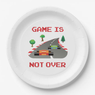 Das Spiel ist nicht über einem Pixel-Videospiel Pappteller
