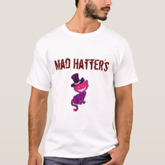 Das T-Shirt des wütenden Hutmachers der Männer