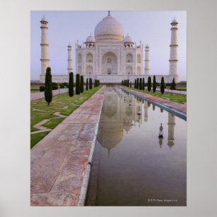 Das Taj Mahal tadellos noch reflektiert in Poster