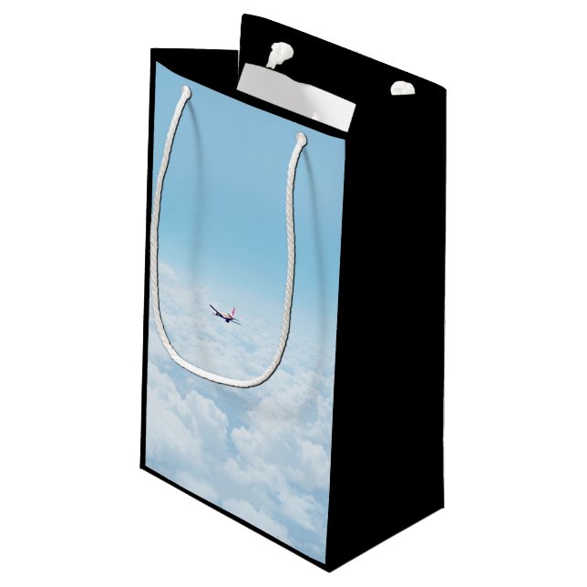 Das Themed Flugzeug, ein Flugzeug fliegt in blaue Kleine Geschenktüte (Rückseite Schrägansicht)