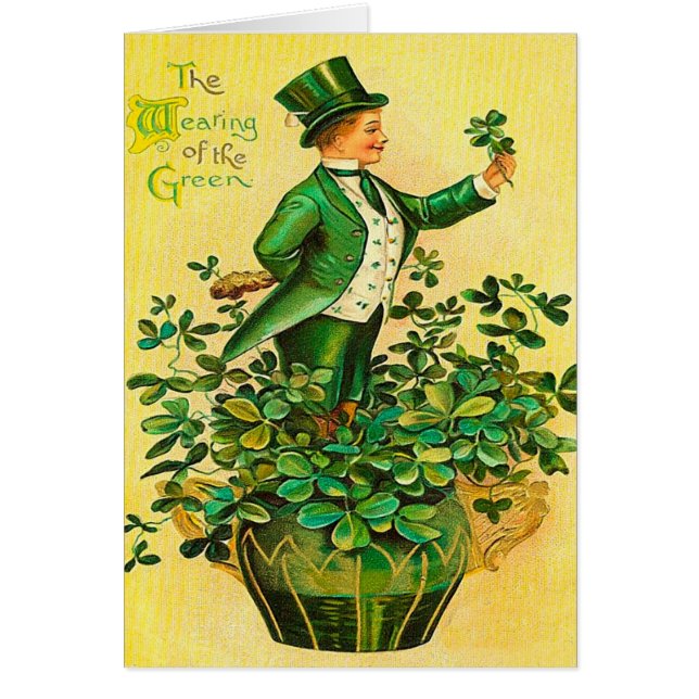 Das Tragen des Grünen-St. Patrick's Day (Vorne)