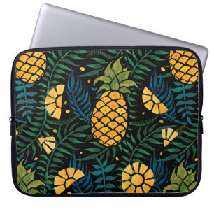 Das tropische Muster ist nahtlos, mit Ananas und P Laptopschutzhülle