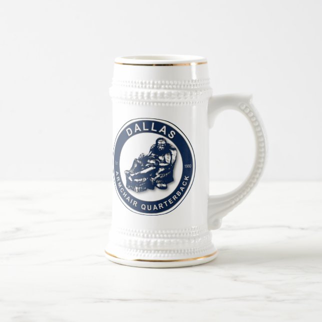 Das Viertel der Sessel - Fußballfans von Dallas Bierglas (Rechts)
