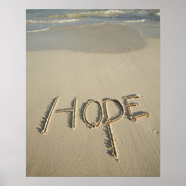 Das Wort "Hope" Sand am Strand mit Poster (Vorne)