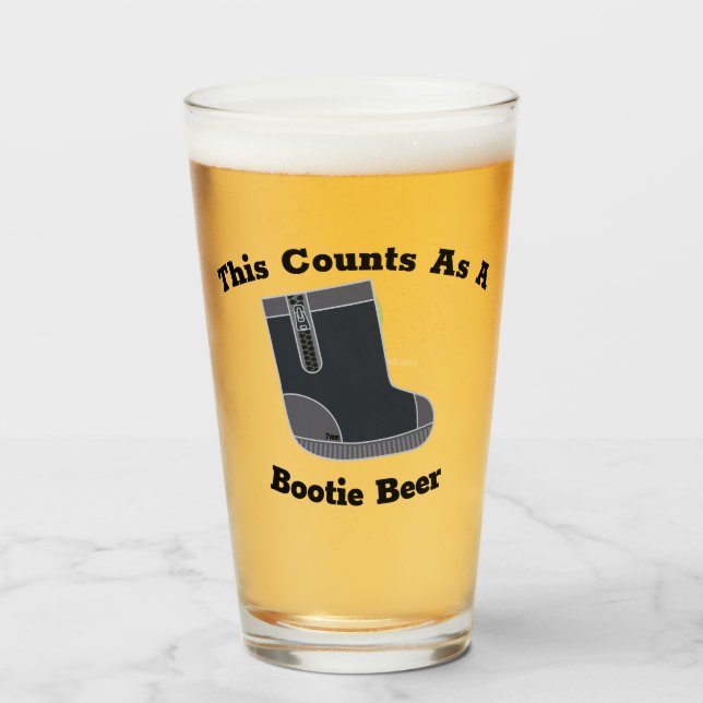 Das zählt als Bootie Beer Kayaker. Glas (Vorne (Gefüllt))