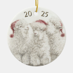Datiertes Angora-Ziegen-Trio Weihnachtsmann-Mütze Keramik Ornament