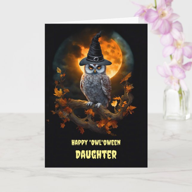 Daughter Happy Halloween mit Owl in Fall Foliage Karte (Orchidee)