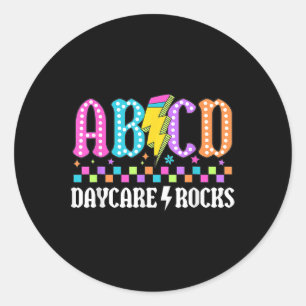 Daycare Rocks Abcd Zurück zur Schule Funny Rock Te Runder Aufkleber