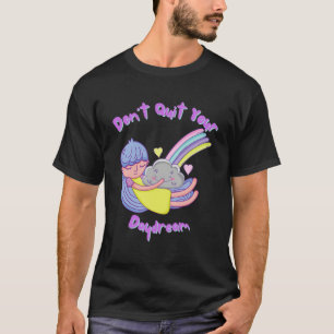 Daydream Girl Hugging Lächeln Cloud Rainbow Pullo T-Shirt