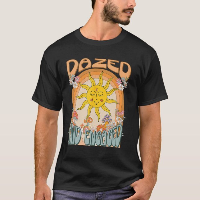 Dazed And Engaged Bachelorette Party Wildflowers G T-Shirt (Vorderseite)