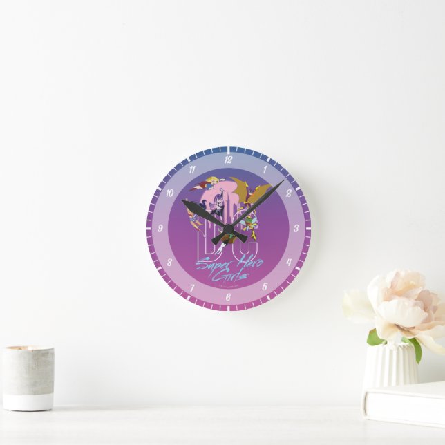 DC Super Hero Girls Skyline Runde Wanduhr (Zuhause)