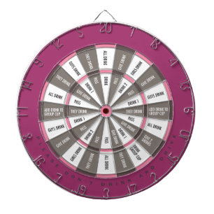 De Fléchettes Jeu potable dans le rose et le gris