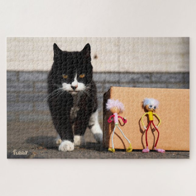 De Fubby's verstoppen zich voor de kat Ping. (Horizontal)