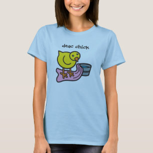 Deac Küken mit Tuch und Becken T-Shirt
