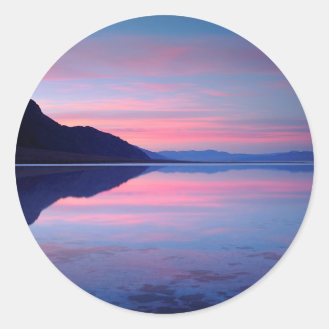 Death Valley National Park. Badwater im Morgengrau Runder Aufkleber (Vorderseite)