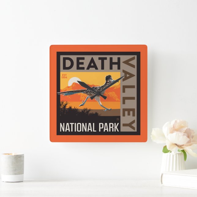 Death Valley National Park | Roadrunner Quadratische Wanduhr (Zuhause)