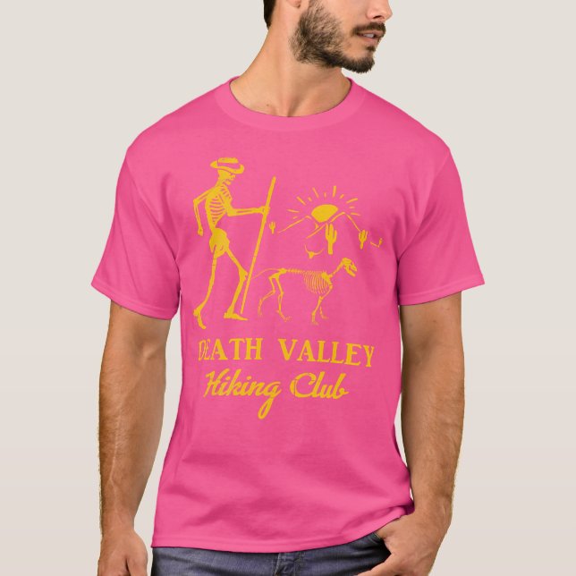 Death Valley Wandern Klub Mann Hund Skelettwüste T-Shirt (Vorderseite)