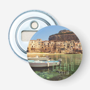 Décapsuleur Cefalu ville avec des bateaux en Sicile