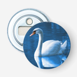 Décapsuleur Pretty white swan floating on blue lake