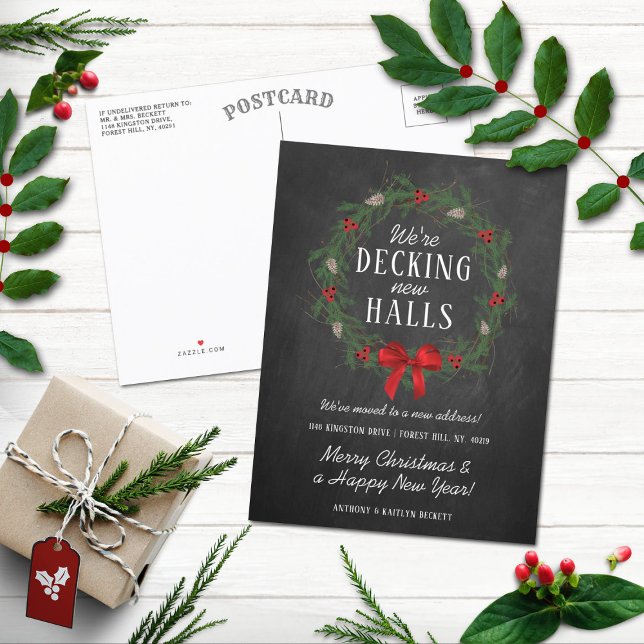 Decking New Halls Chalkboard | Holiday Moving Ankündigungspostkarte (Von Creator hochgeladen)