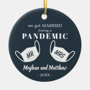 Décoration En Céramique MARIÉ pendant un masque de Noël pandémique