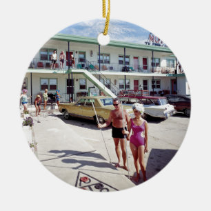 Décoration En Céramique Motel de crique de repos pendant les années 1960