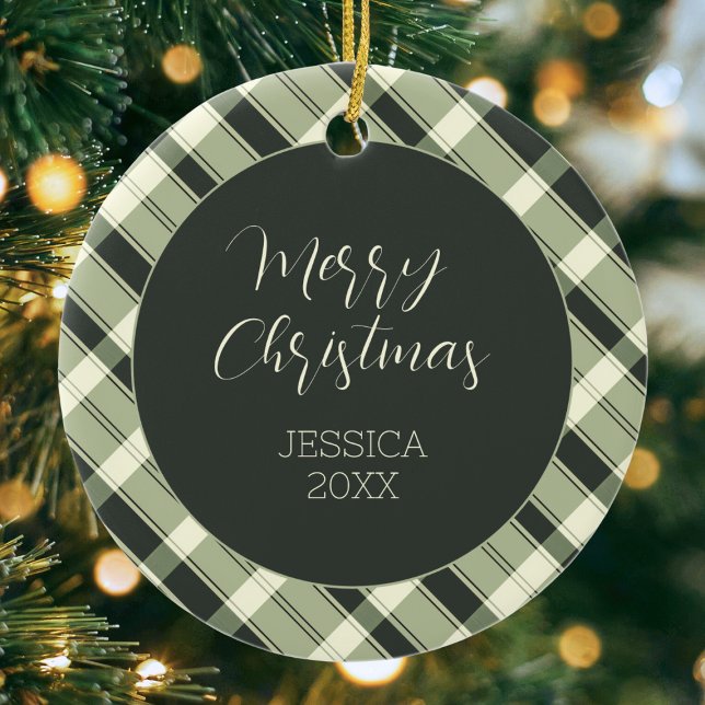 Décoration En Céramique Motif Vert Plaid Moderne Script Joyeux Noël (Green Plaid Pattern Modern Script Merry Christmas Ceramic Ornament)