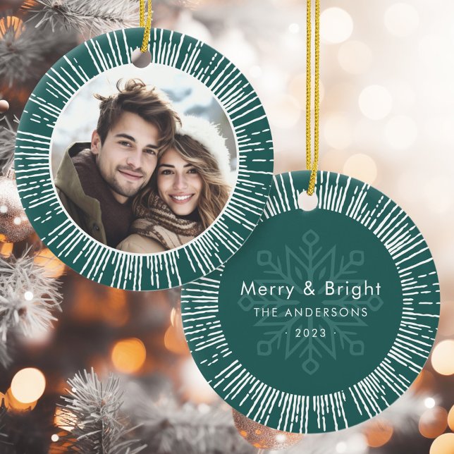 Décoration En Céramique Photo retro sunburst pin vert Noël (Photo retro sunburst pine green Christmas Ceramic Ornament)